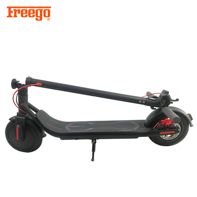 Le scooter électrique léger de coup-de-pied avec 350W a embrayé la vitesse maximum du moteur 24km/H