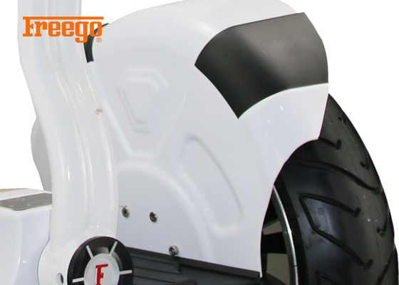 Individu digne de confiance final équilibrant le scooter électrique 72V 8.8Ah à piles