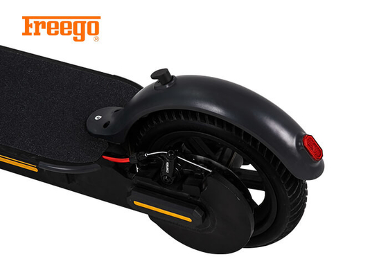 La couleur noire a partagé le scooter électrique 8,5&quot; taille de pneu avec la batterie démontable puissante